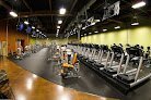 Gimnasio y Wellness Physiq Fitness – Entrena a tu ritmo